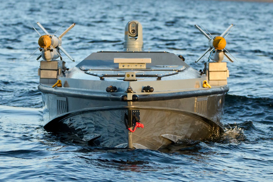 Украйна удари два танкера в Азовско море