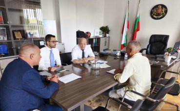 Министър Керязов се срещна със Стефан Ботев и Асен Златев