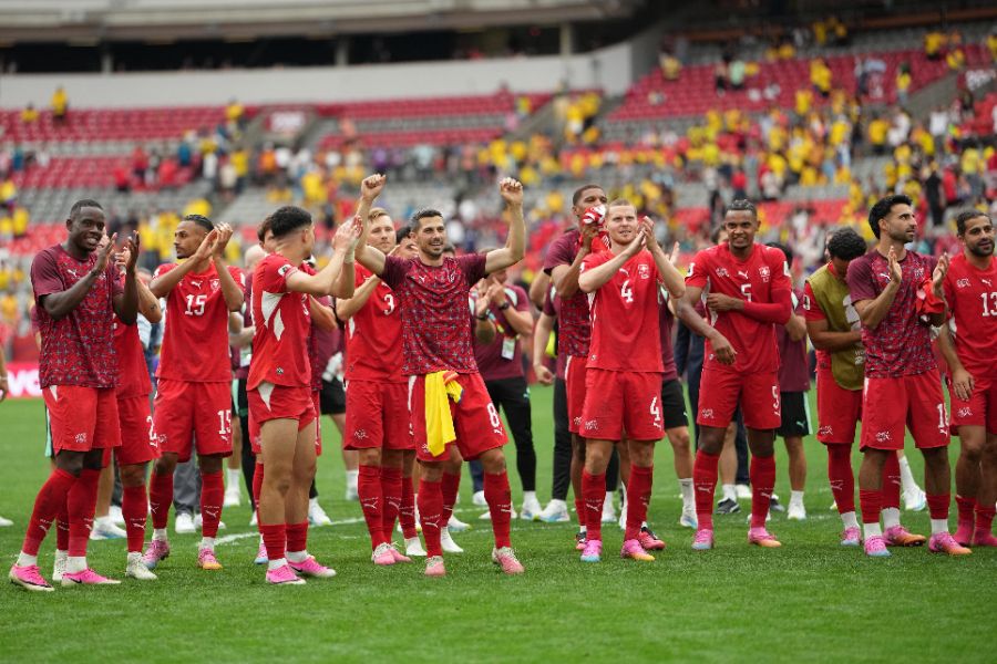 <p>Швейцария елиминира Колумбия и си уреди сблъсък с Аржентина.</p>