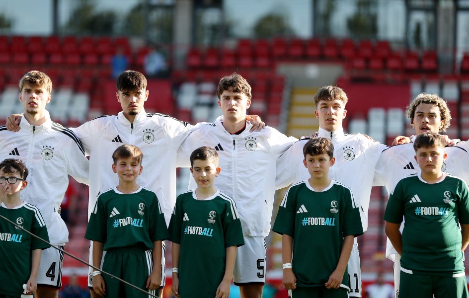 Испания U19 Германия U191