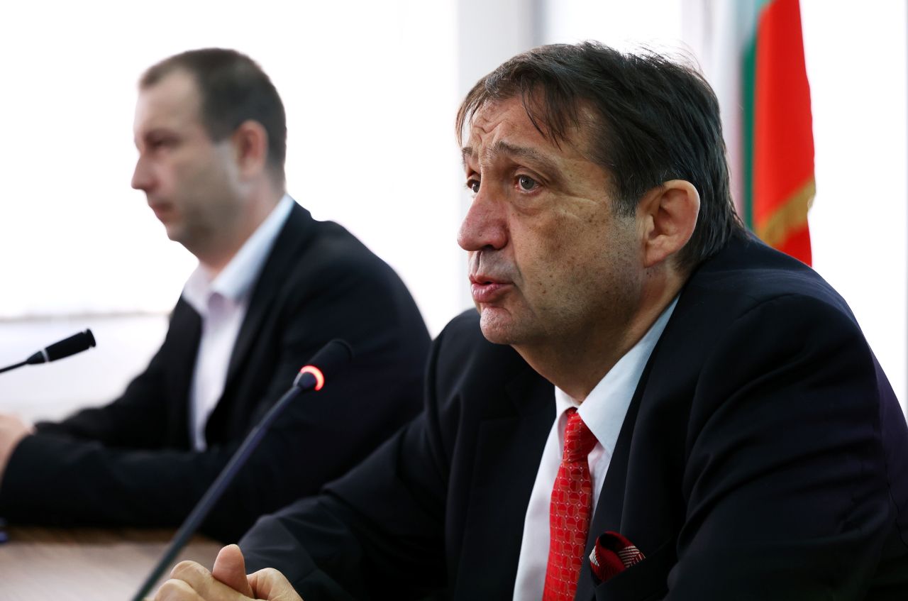 Арх. Иван Шишков: Спираме водата и тока на незаконните сгради в „Баба Алино“