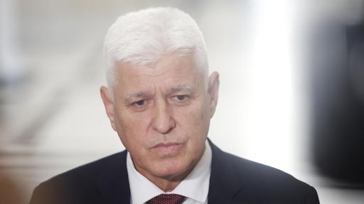 Военният министър: Нямам притеснения за американските самолети