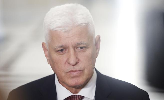 Военният министър: Нямам притеснения за американските самолети