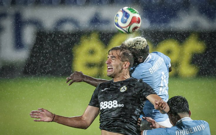 НА ЖИВО: Арда - Славия 0:0, втора греда за домакините