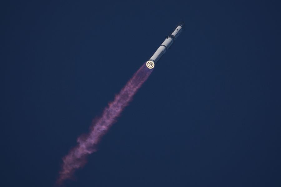 <p>Ракетата Starship изпълни нов тестов полет.</p>