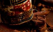 Неочаквана находка: Двойка откри купчина пари в стара кутия от боя под дома си