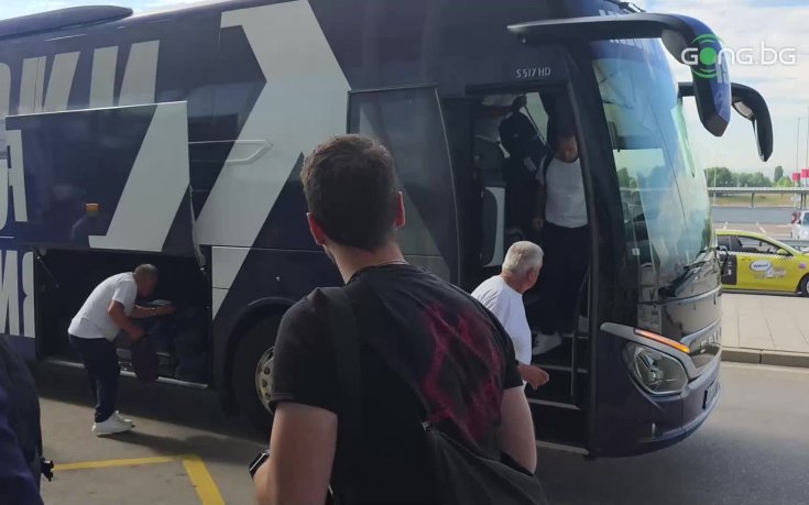 Левски замина за Крайова