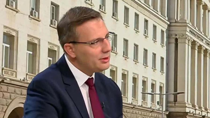 Станислав Атанасов: Парите на Пеевски са чисти, но откъде са 411 имота на Демерджиев