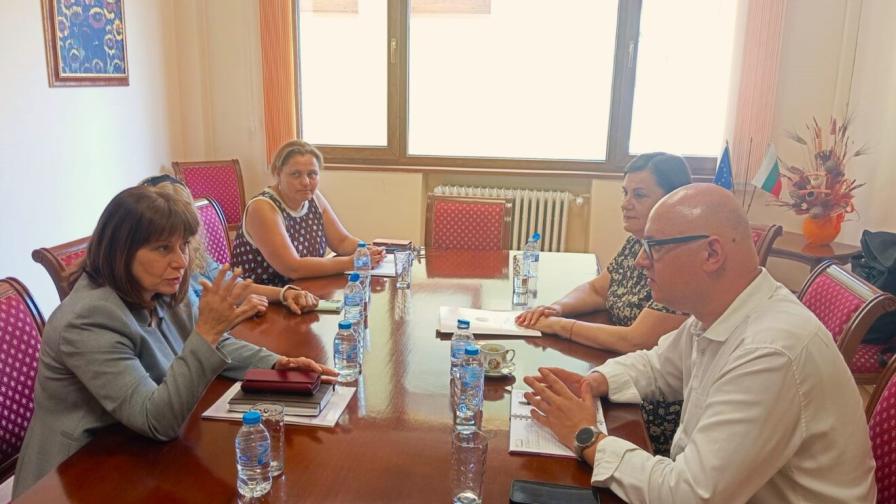 КНСБ предупреди за протести заради минималната заплата
