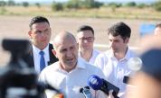 Радев за случая в Банско: Ние сме реагирали и сме осъдили езика на омразата