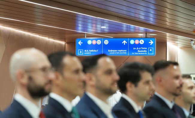 Важно за пътуващите в София: Променят маршрутите и номерата на основни автобуси