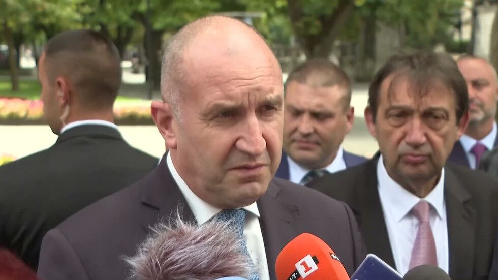 Радев: Поели сме риска да има по-висок дефицит, за да има решения на проблемите на хората