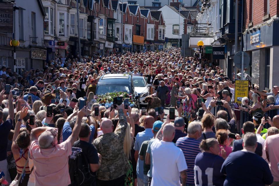 Бони