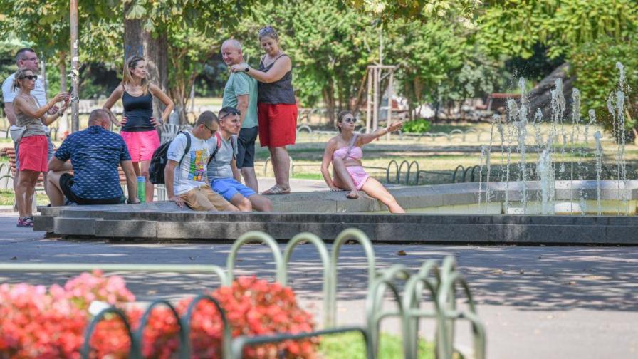 Адската жега превзе центъра на София