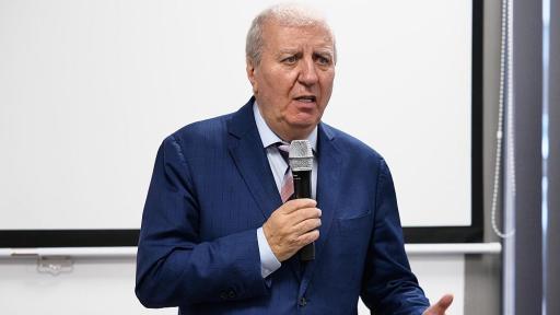 Александър Томов