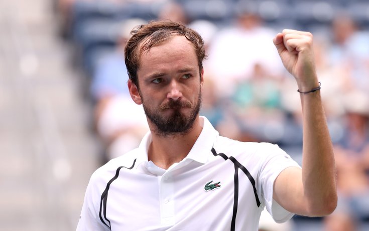 Птици прекъснаха мач на US Open