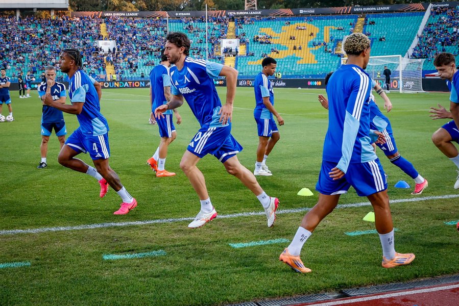 Lewski Левски Залцбург1