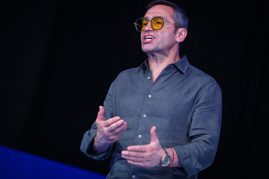 Уилиам Чолов се класира за четвъртфиналите на Европейското първенство по1