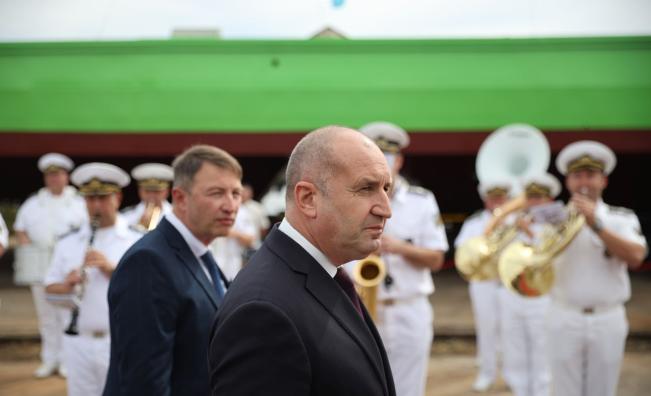 Спуснаха на вода изцяло български ферибот; Радев поиска Варна да стане индустриален център