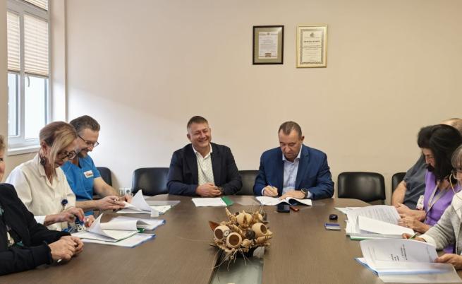 Заплатите в „Пирогов“ скочат с 9% от 1 октомври с нов Колективен трудов договор