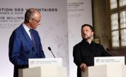 Германският канцлер Фридрих Мерц (вляво) и украинският президент Володимир Зеленски в Париж, 13 юли 2026 година