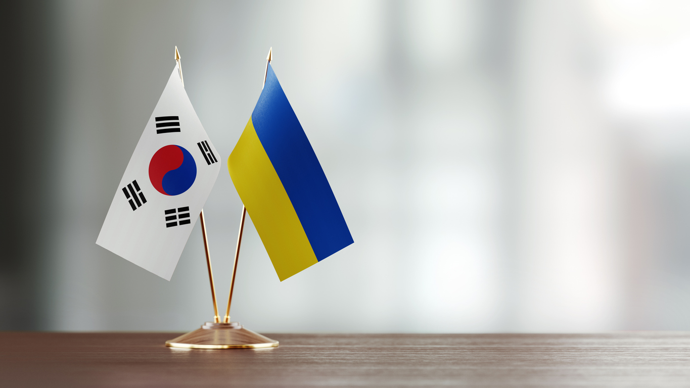 След дипломатическия спор: Посланикът на Южна Корея в Украйна се завърна у дома