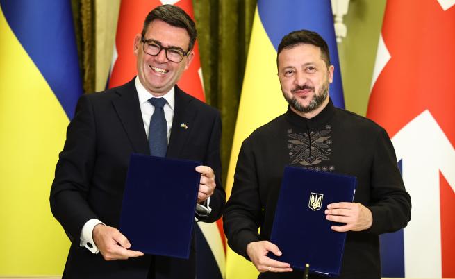 Анди Бърнам и Володимир Зеленски с нов разговор за натиска върху Русия