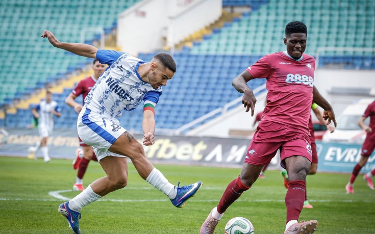 НА ЖИВО: Септември - Дунав 0:0, домакините пропуснаха дузпа
