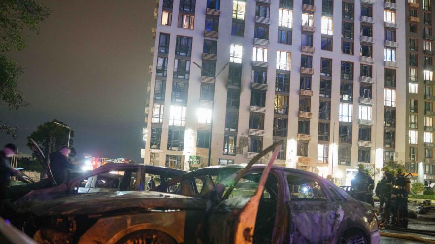 Жертви и ранени в Киев, Русия порази жилищен блок