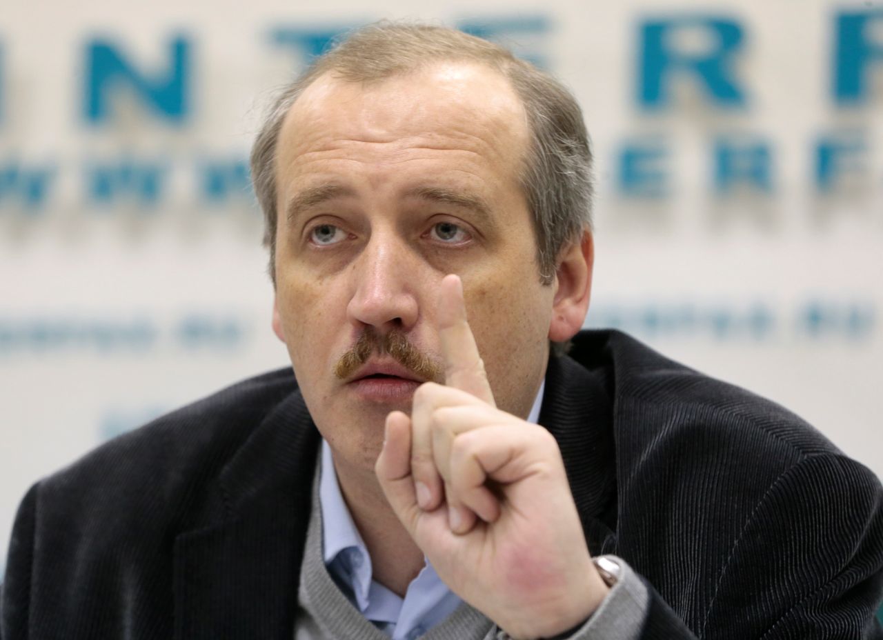 Руски следователи задържаха главния редактор на „Новая газета“