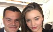 След хита в TikTok със стюардесите: Марио Бакалов показа селфи с Миранда Кър