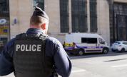 <p>Кървава стрелба в предградие на Париж</p>