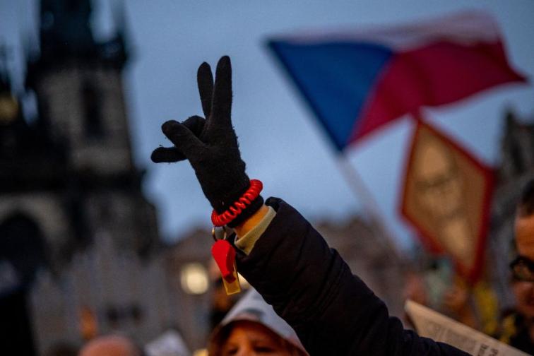 Протестиращи опитаха да нахлуят в парламента в Чехия