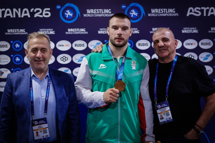 Кирил Милов спечели бронзов медал от Световното първенство по борба1