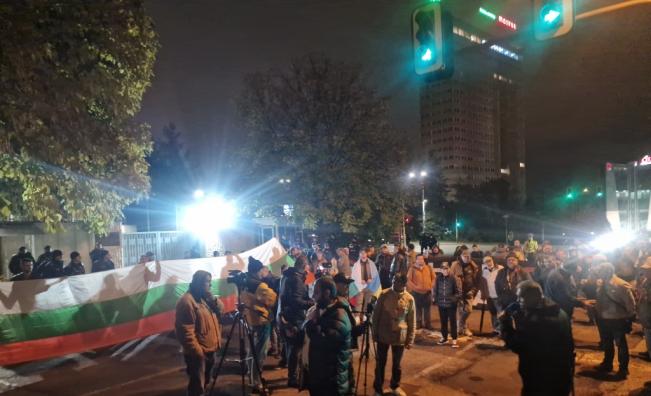 Протест пред посолството на Русия в София: Митрофанова вън!
