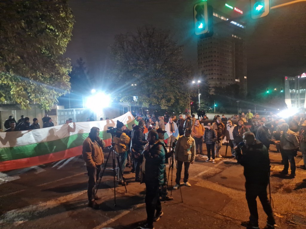 Протест пред посолството на Русия в София: Митрофанова вън!