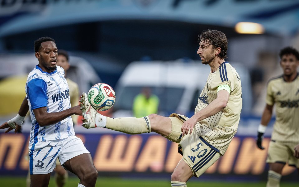 НА ЖИВО: Дунав - Левски 0:0, удар на Бала срещна гредата