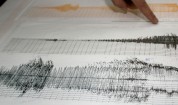 Земетресение с магнитут 6 по Рихтер разтресе Индонезия