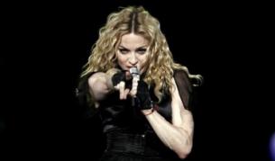 Мадона наистина осиновява още едно африканче