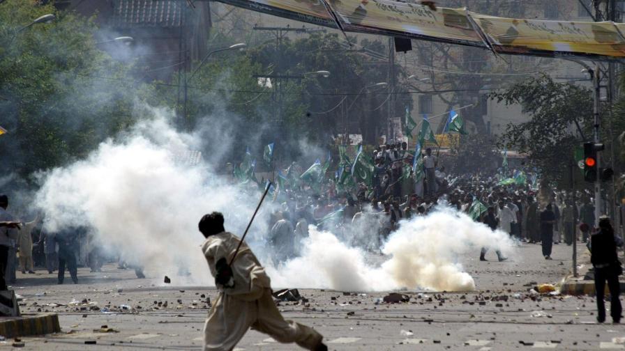 Атакуваха тренировъчен център на пакистанската полиция