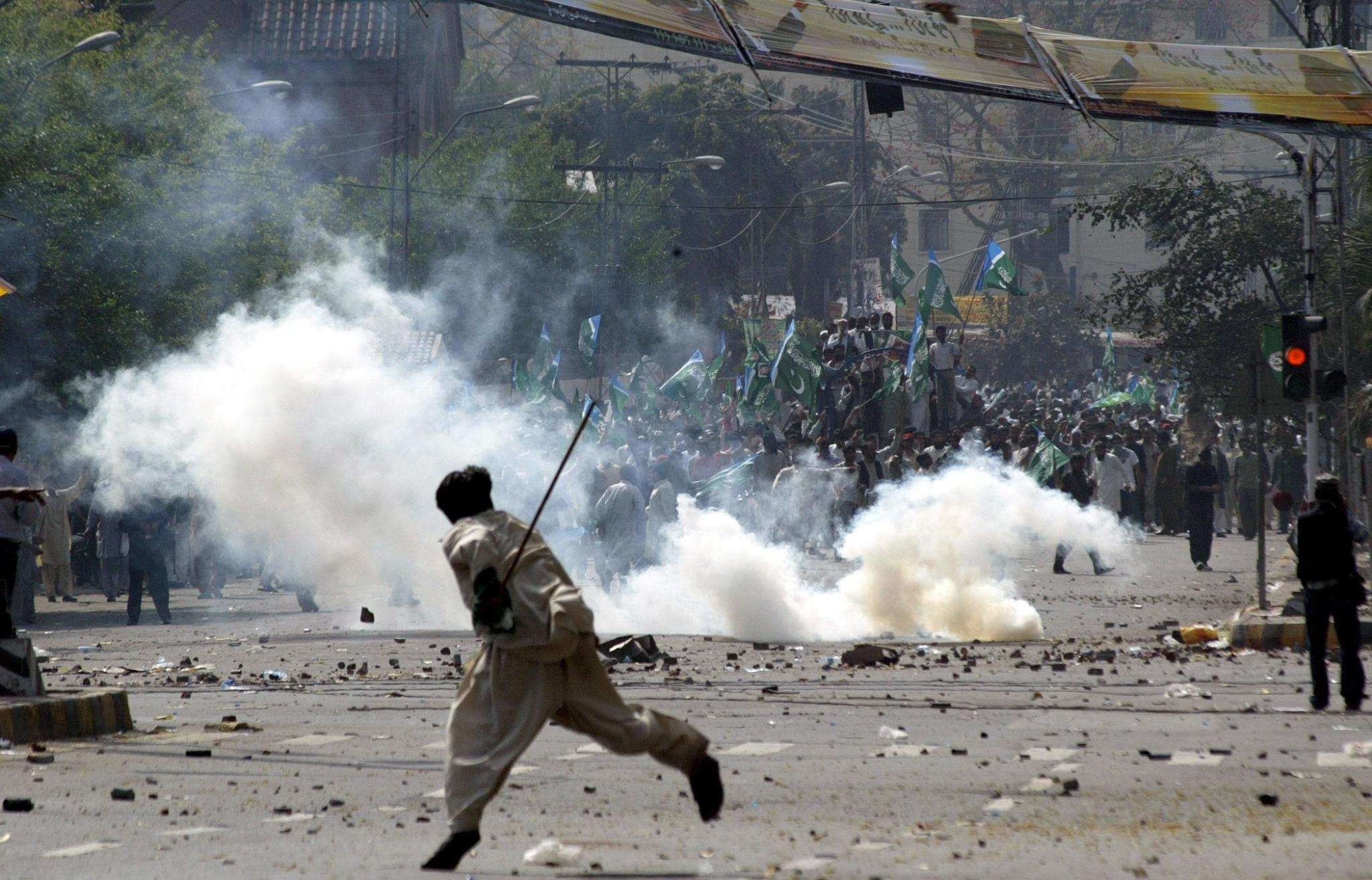 Атакуваха тренировъчен център на пакистанската полиция