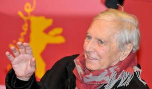 Почина Морис Жар