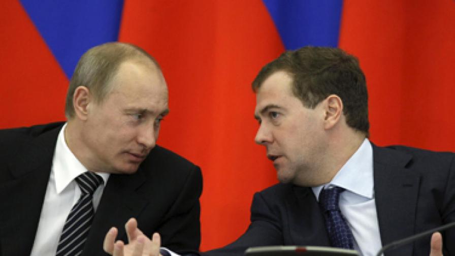 Путин-Медведев: Кой колко