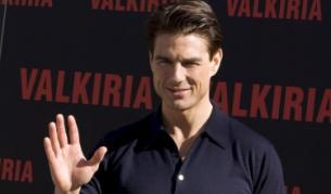 Том Круз мъчи Сури да става вундеркинд