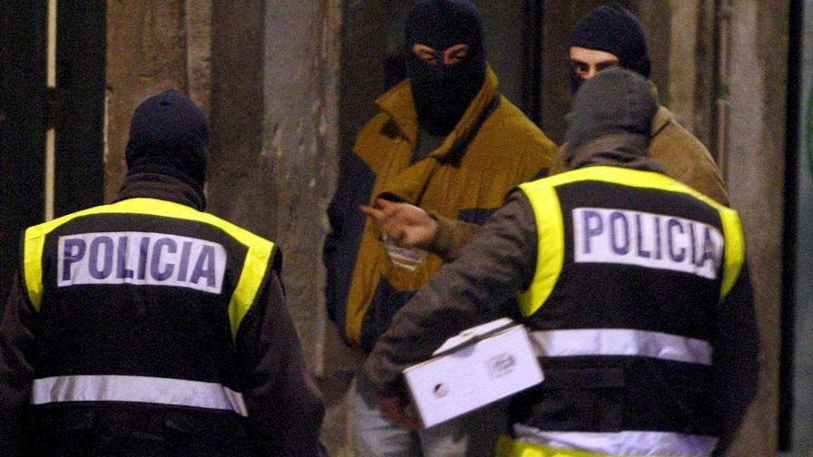 В Испания арестуваха трима адвокати на руската мафия