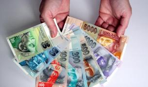 Проучване в ЕС: Еврото не ни помогна в кризата 