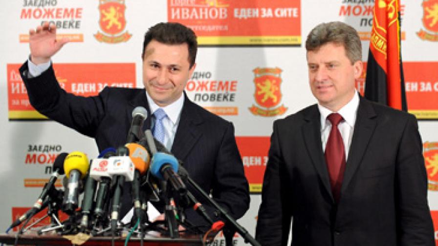 Рейтингът на новия македонски президент се срина