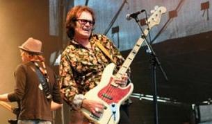 Глен Хюз пее в Кюстендил 