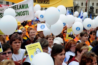 Протести на работници в цяла Европа