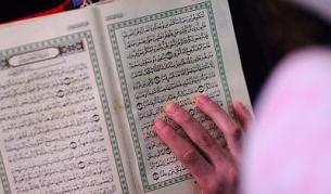 Сблъсъци в Атина между полиция и мюсюлмани